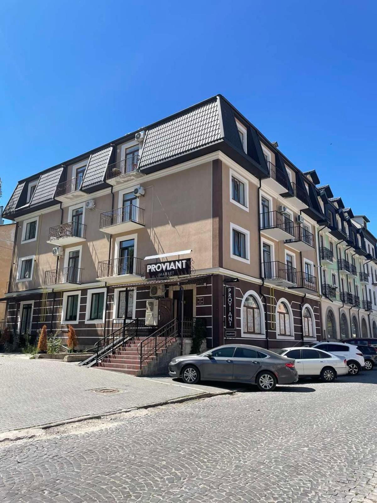 «Гори́Ще На Площі Польський Ринок» Kamianets-Podilskyi Exterior foto